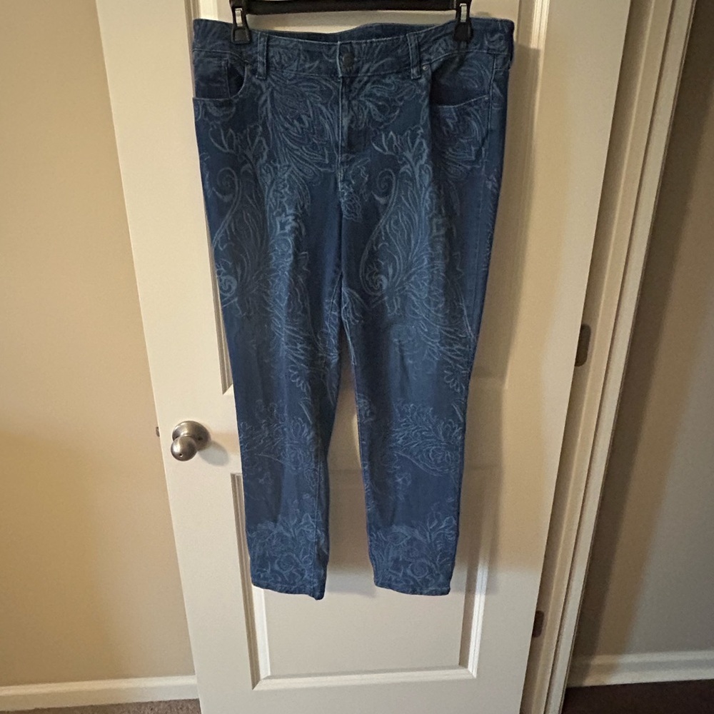 Chico's slim boyfriend ankle Blue Patterned Women Jeans